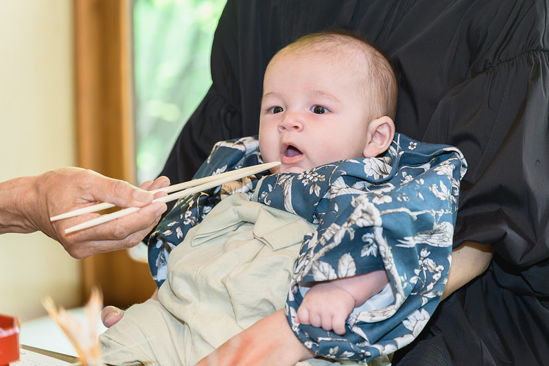 神奈川県でお食い初め・百日祝いの撮影が可能なカメラマン「BE LIGHT FAMILY PHOTO / コイド」の作例画像